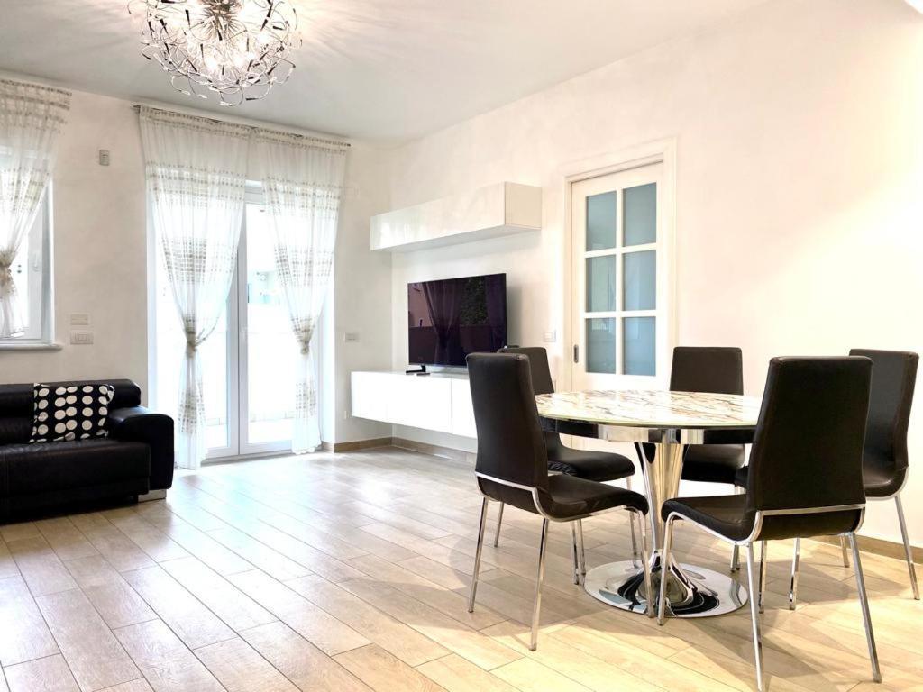 Mpm - Belinzaghi 5 6 Pax Apartment Milano Ngoại thất bức ảnh