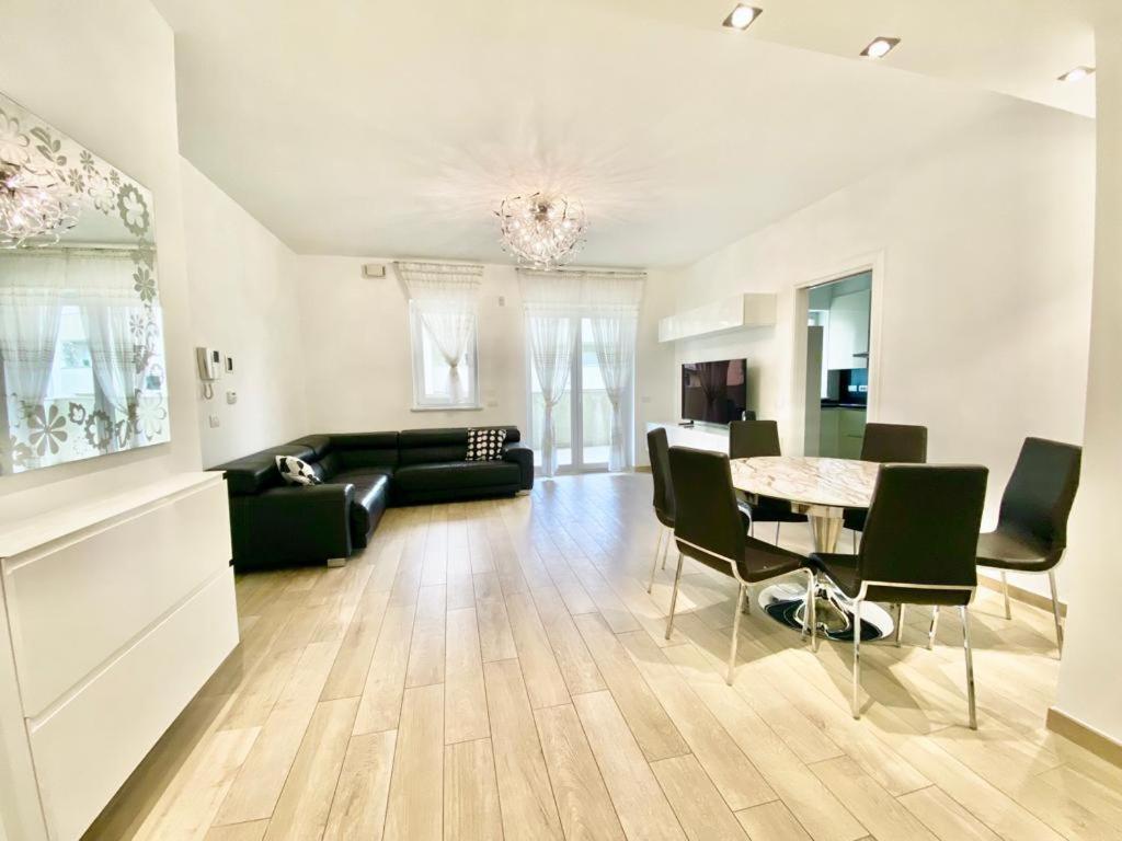 Mpm - Belinzaghi 5 6 Pax Apartment Milano Ngoại thất bức ảnh